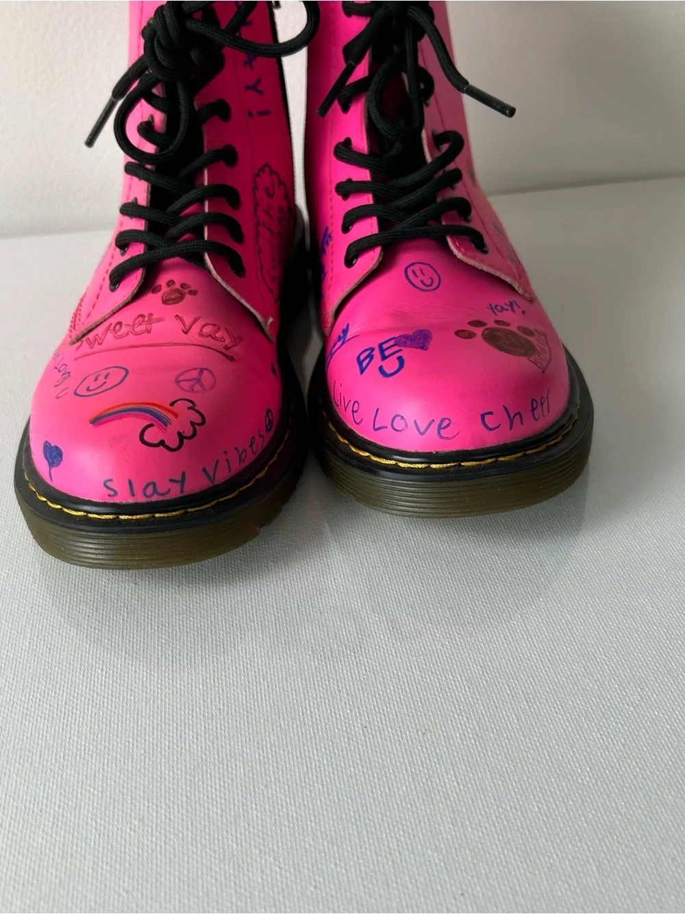 Dr Martens Girls Hot Pink Combat Boots Size 3US Lace Up Graphic Side Zip 1460J